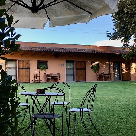 Societa Agricola Le More Agriturismo La Dondina Budrio  Bagian luar foto