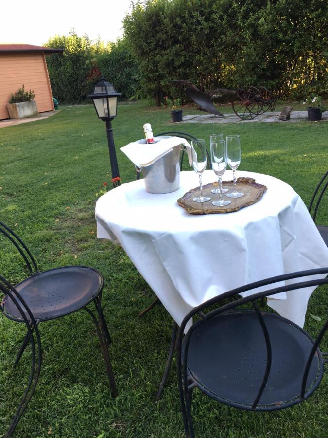 Societa Agricola Le More Agriturismo La Dondina Budrio  Bagian luar foto